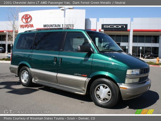 2001 Chevrolet Astro LT AWD Passenger Van in Dark Forest Green Metallic