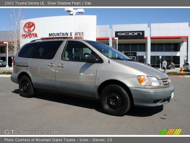 2001 Toyota Sienna LE in Silver Shadow Pearl