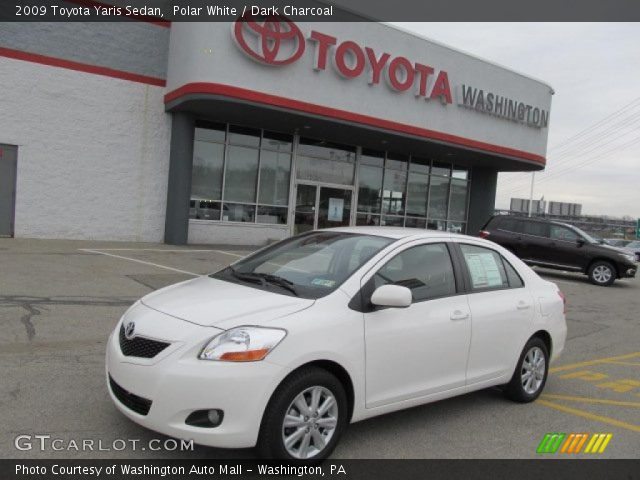 2009 Toyota Yaris Sedan in Polar White