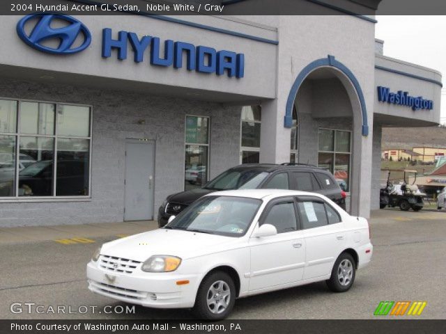 2004 Hyundai Accent GL Sedan in Noble White