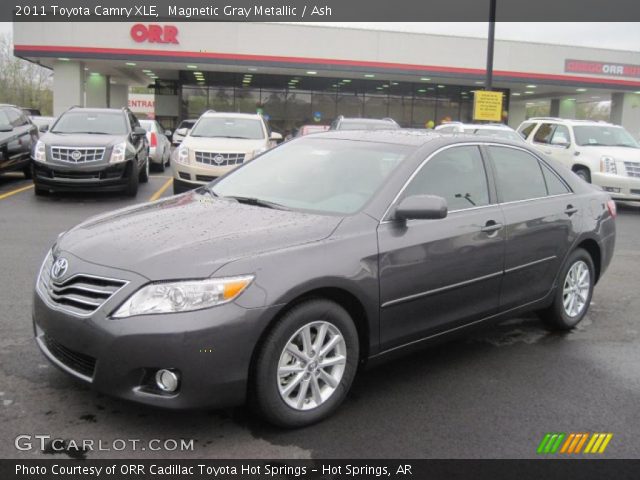 2011 Toyota Camry XLE in Magnetic Gray Metallic