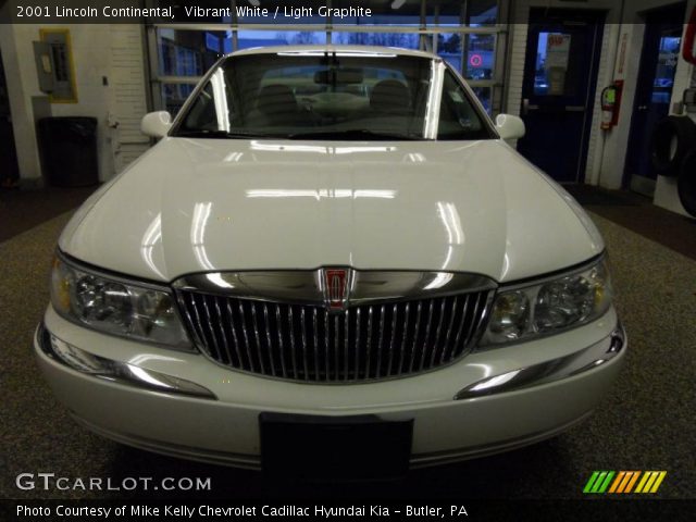 2001 Lincoln Continental  in Vibrant White