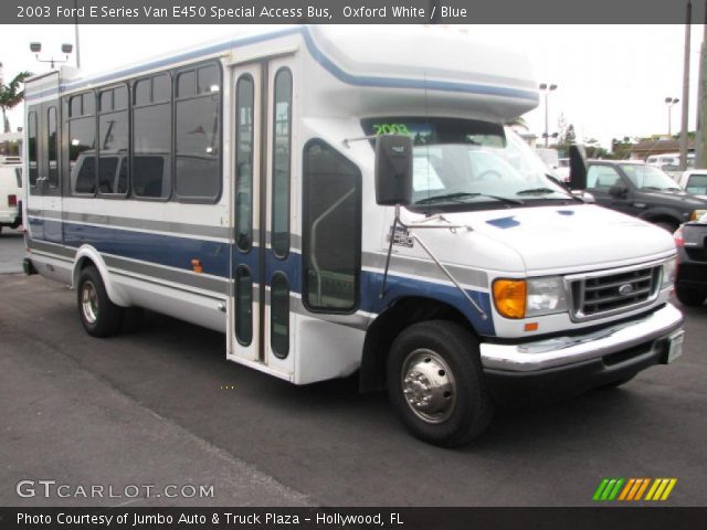 2003 Ford E Series Van E450 Special Access Bus in Oxford White
