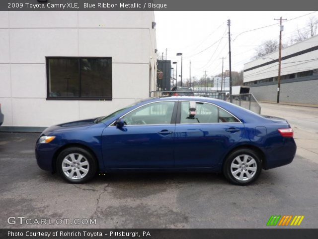 2009 Toyota Camry XLE in Blue Ribbon Metallic