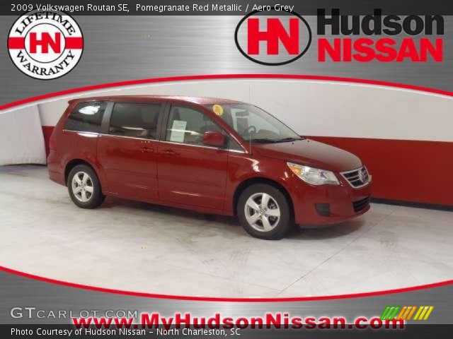 2009 Volkswagen Routan SE in Pomegranate Red Metallic
