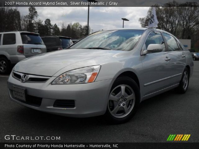 2007 Honda Accord Hybrid Sedan in Silver Frost Metallic