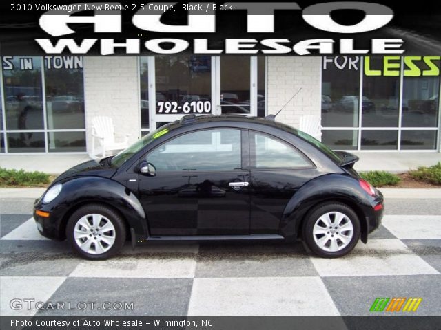 2010 Volkswagen New Beetle 2.5 Coupe in Black