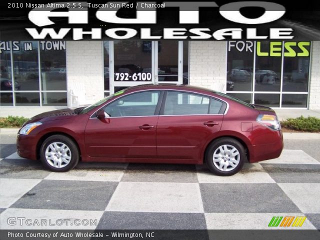 2010 Nissan Altima 2.5 S in Tuscan Sun Red