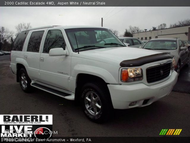 2000 Cadillac Escalade 4WD in Aspen White