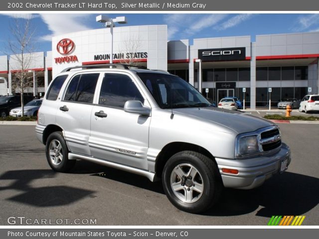 2002 Chevrolet Tracker LT Hard Top in Silver Metallic
