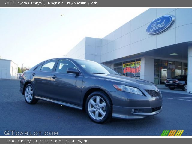 2007 Toyota Camry SE in Magnetic Gray Metallic