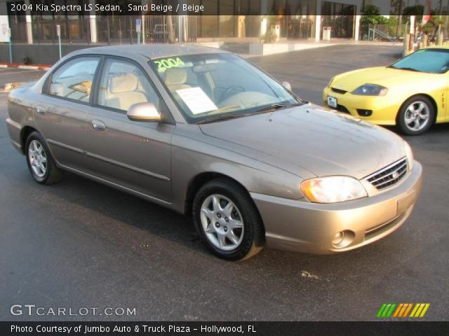 2004 Kia Spectra LS Sedan in Sand Beige