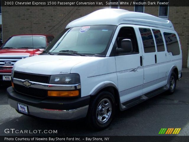 2003 Chevrolet Express 1500 Passenger Conversion Van in Summit White