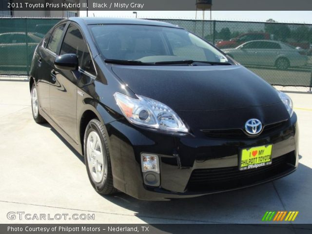 2011 Toyota Prius Hybrid III in Black