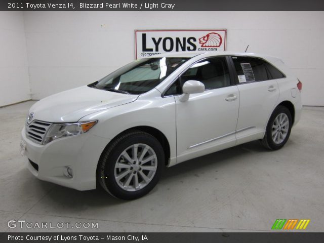 2011 Toyota Venza I4 in Blizzard Pearl White
