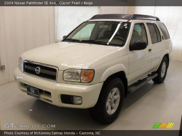 2004 Nissan Pathfinder SE 4x4 in Glacier Pearl