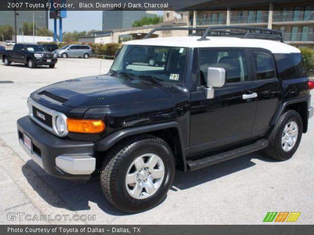 2007 Toyota FJ Cruiser  in Black Diamond