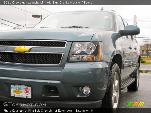 2011 Chevrolet Avalanche LT 4x4 in Blue Granite Metallic