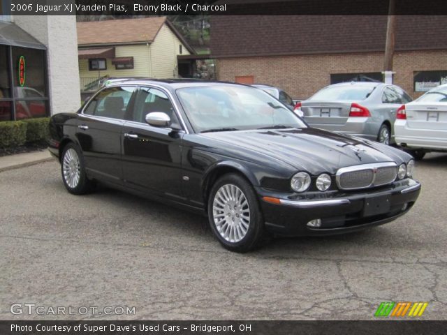 2006 Jaguar XJ Vanden Plas in Ebony Black