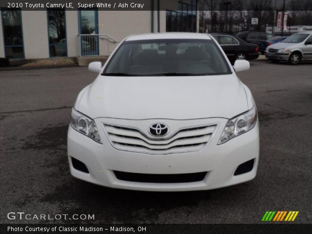 2010 Toyota Camry LE in Super White