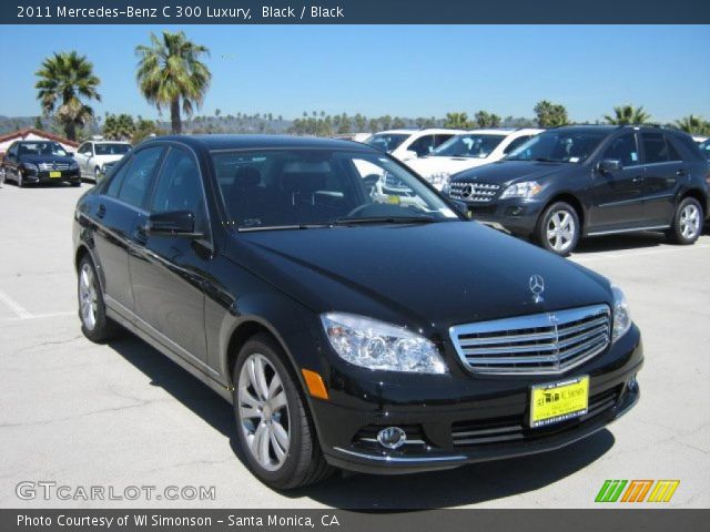 2011 Mercedes-Benz C 300 Luxury in Black
