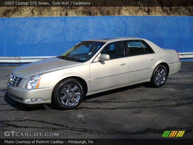 2007 Cadillac DTS Sedan in Gold Mist