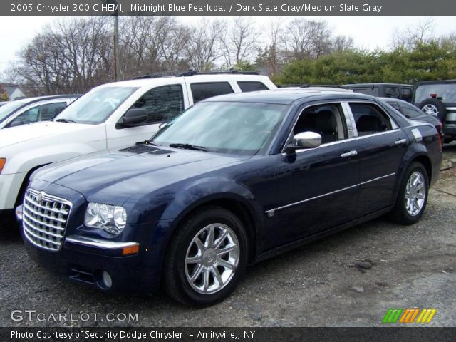 2005 Chrysler 300 C HEMI in Midnight Blue Pearlcoat