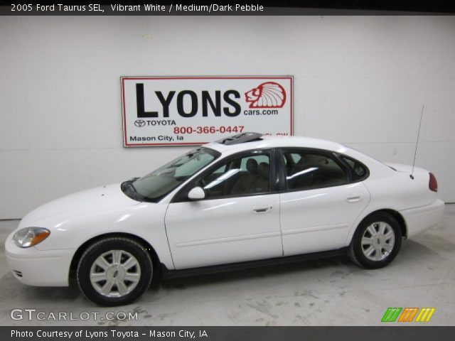 2005 Ford Taurus SEL in Vibrant White