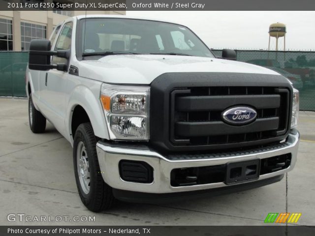 2011 Ford F250 Super Duty XL SuperCab in Oxford White