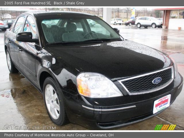 2005 Ford Five Hundred SE in Black