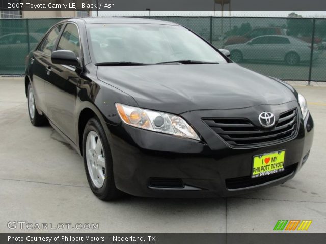 2007 Toyota Camry LE in Black