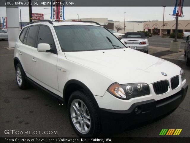 2005 BMW X3 2.5i in Alpine White