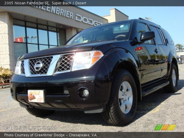 2005 Nissan Pathfinder SE in Super Black