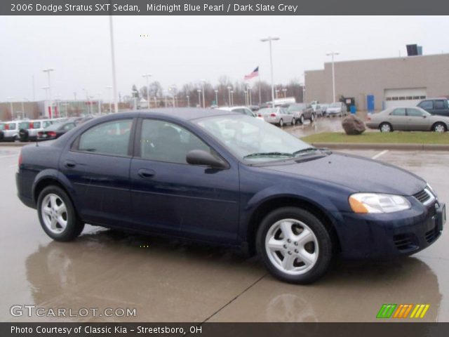 2006 Dodge Stratus SXT Sedan in Midnight Blue Pearl