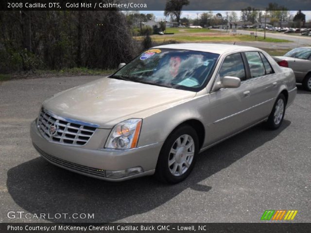 2008 Cadillac DTS  in Gold Mist