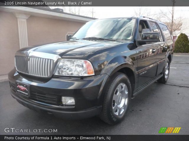 2006 Lincoln Navigator Luxury 4x4 in Black