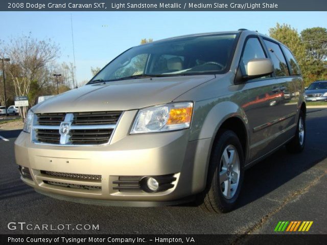 2008 Dodge Grand Caravan SXT in Light Sandstone Metallic