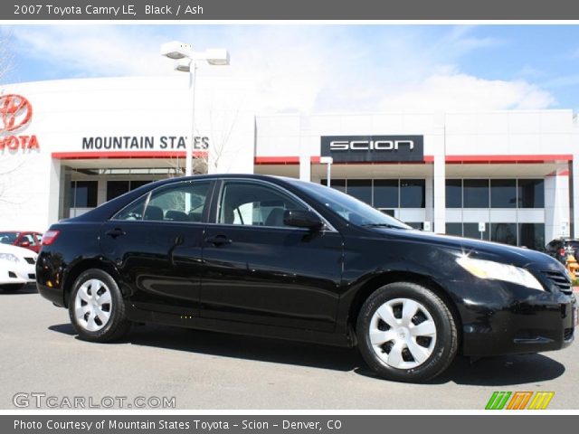 2007 Toyota Camry LE in Black