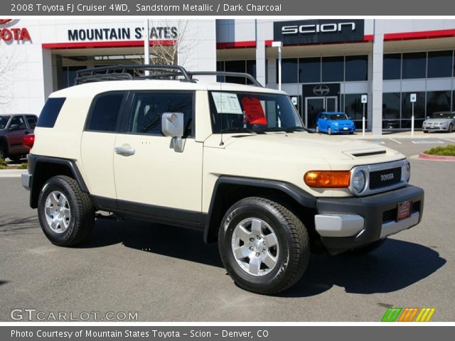 2008 Toyota FJ Cruiser 4WD in Sandstorm Metallic