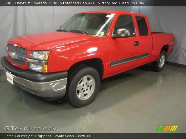 2005 Chevrolet Silverado 1500 LS Extended Cab 4x4 in Victory Red