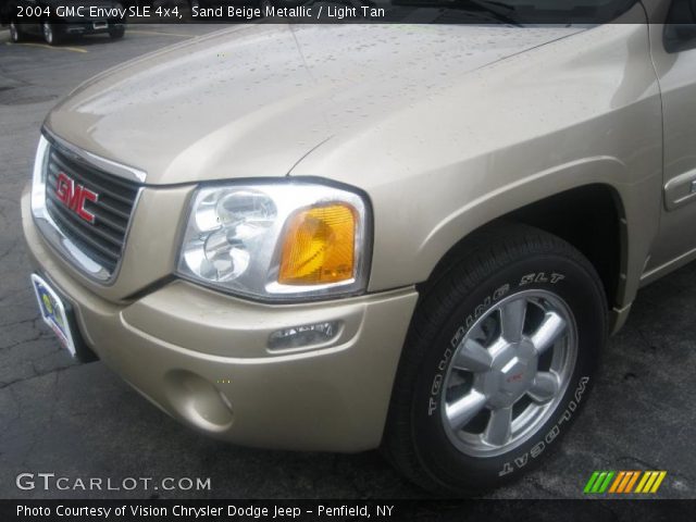 2004 GMC Envoy SLE 4x4 in Sand Beige Metallic