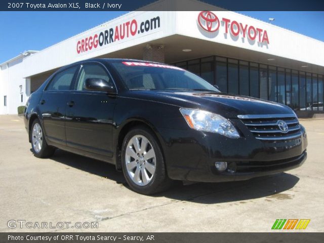 2007 Toyota Avalon XLS in Black