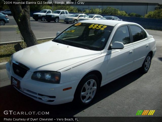 2004 Hyundai Elantra GLS Sedan in Nordic White