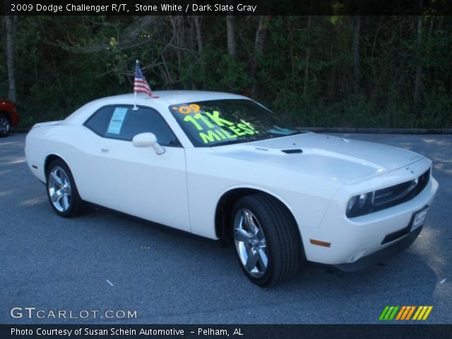 2009 Dodge Challenger R/T in Stone White
