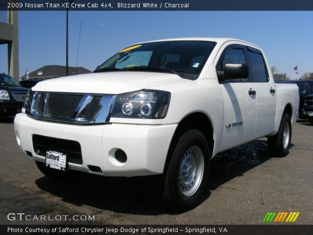 2009 Nissan Titan XE Crew Cab 4x4 in Blizzard White