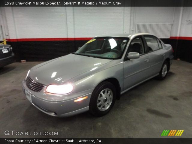 1998 Chevrolet Malibu LS Sedan in Silvermist Metallic