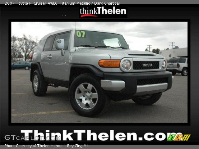 2007 Toyota FJ Cruiser 4WD in Titanium Metallic