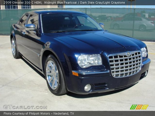 2006 Chrysler 300 C HEMI in Midnight Blue Pearlcoat