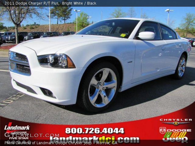 2011 Dodge Charger R/T Plus in Bright White