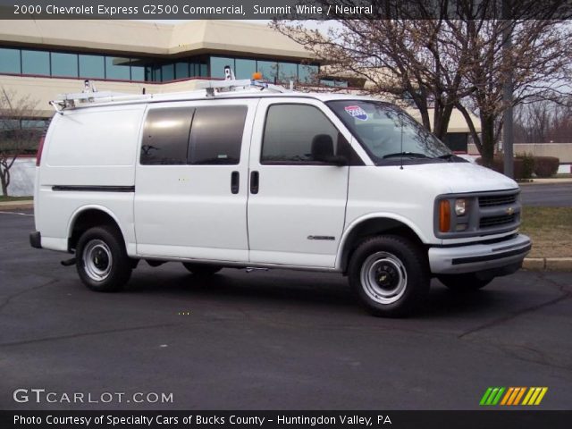 2000 Chevrolet Express G2500 Commercial in Summit White